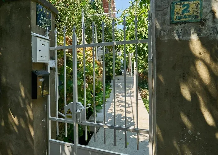 Aspidistra Shadow Apartment Dubrovnik